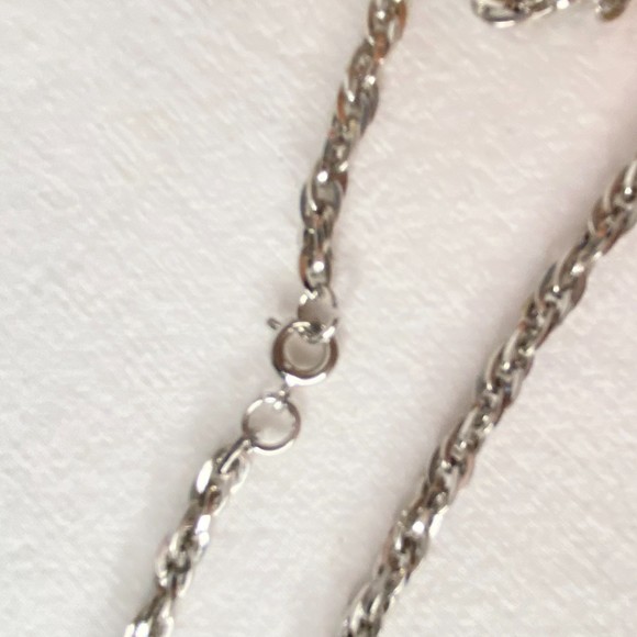 Silver Tone Pendant Locket Necklace Courting Couple Fragonard Style - Picture 6 of 7